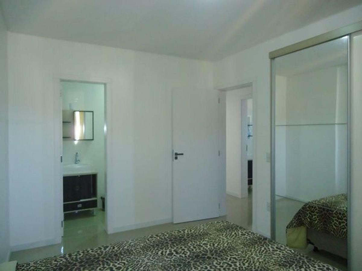 Res. Antonio Pinheiro. Apartamento Com 2 Dormitorios. Bombinhas Εξωτερικό φωτογραφία